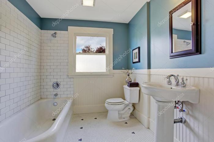 Bathroom blue ideas decor coastal nautical beach themes bathrooms ocean small gorgeous inspired clay urchins sea group navy wainscoting decorating