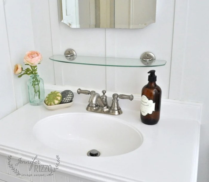 Minimal bathroom counter decor