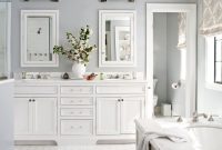 White and blue bathroom decor