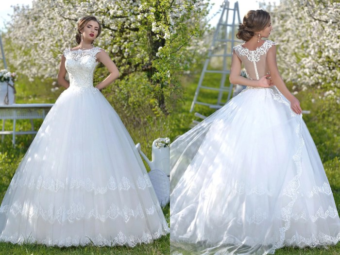 Ball gown lace wedding dress